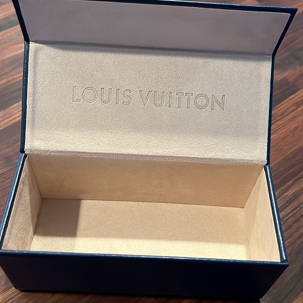 Louis Vuitton Case
